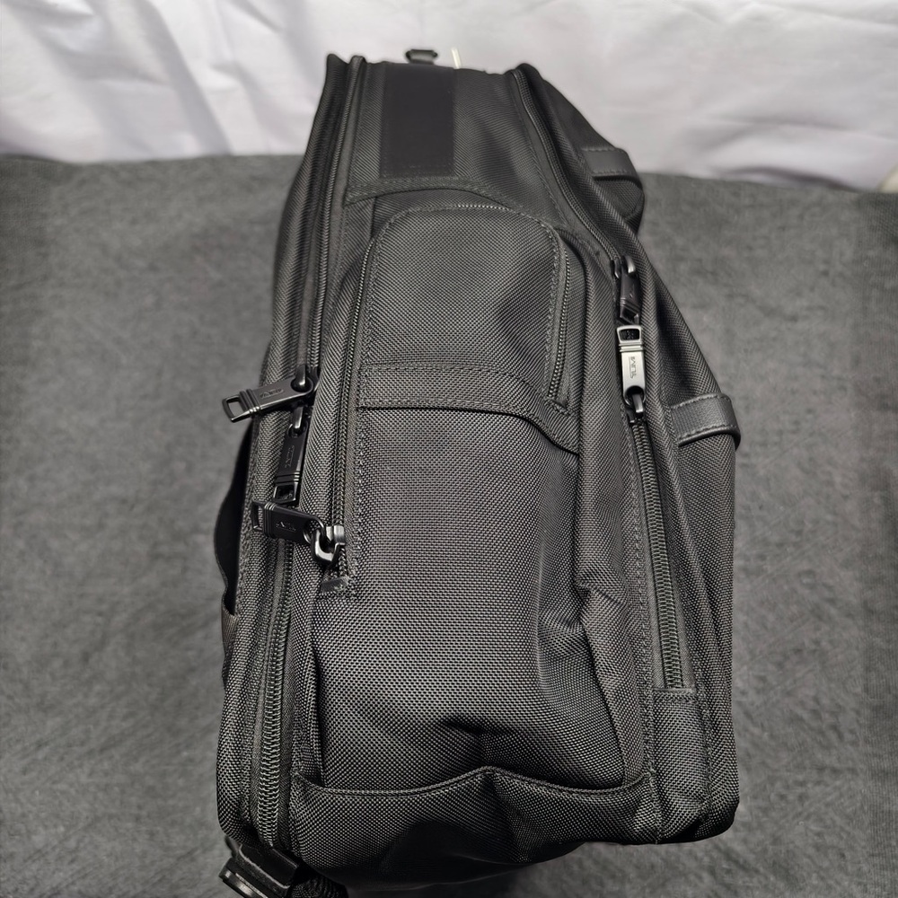 🌺TUMI Alpha 3 Backpack | Ballistic Nylon Large Capacity | Business & Travel - Picture 4 of 7